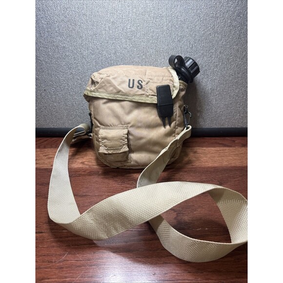 US MILITARY 2 QT Collapsible Water Canteen & Cover Pouch Desert Tan w/ Sling1993 - Picture 1 of 9